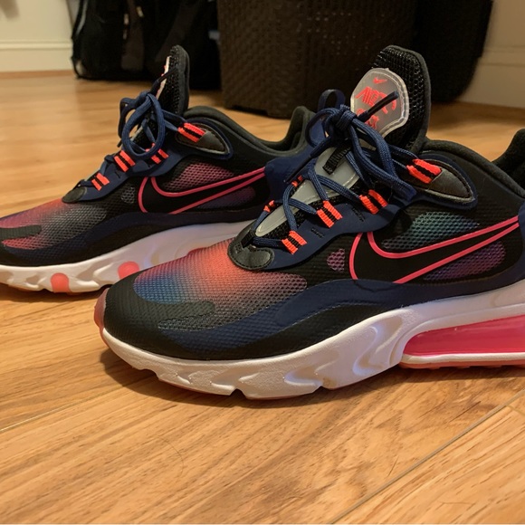 Women’s size 7 Nike Air270 - Picture 3 of 4